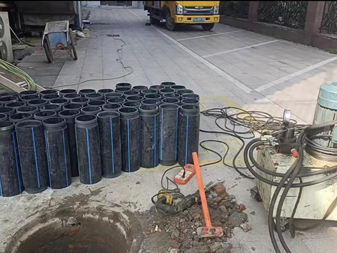 凤翔PE置换管厂家 DN315置换管 非开挖管短管置换